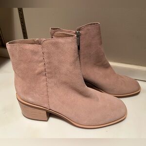 NEW—SPLENDID “Avery” Women’s Suede Booties, Size 9